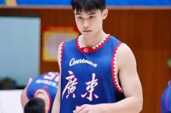 海南男篮防守表现欠佳，需加强训练